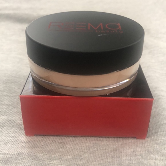 Jet Set Loose Translucent Setting Powder  🥇HP🥇 - Picture 4 of 4